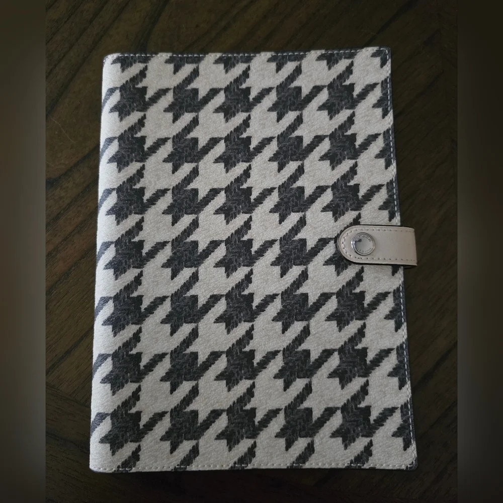 COACH Houndstooth Print Notebook & Pencil Case SET Silver/Cream/Black NWOT - Picture 3 of 14